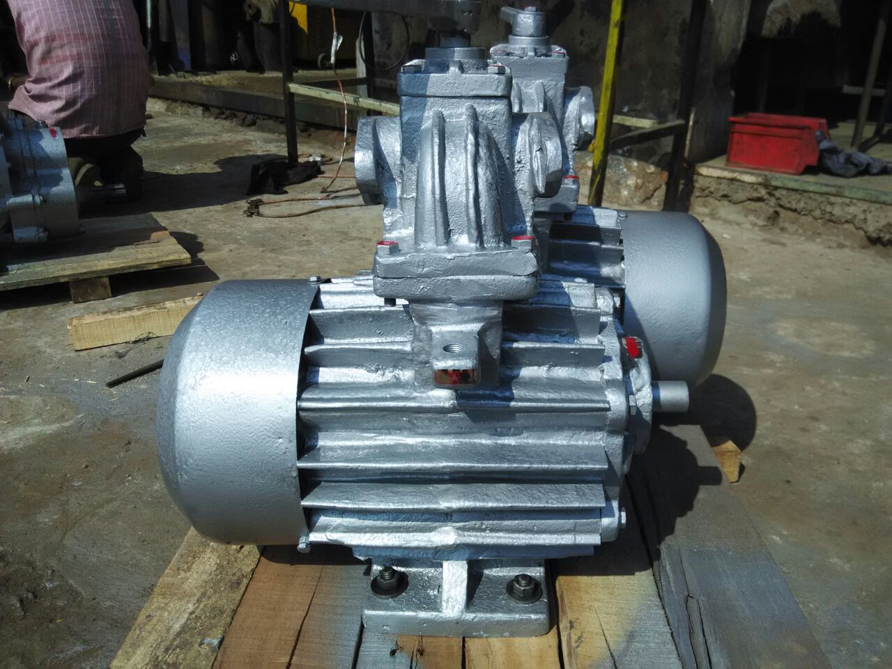 ShreeTech Oil Sealed High Vacuum Pump